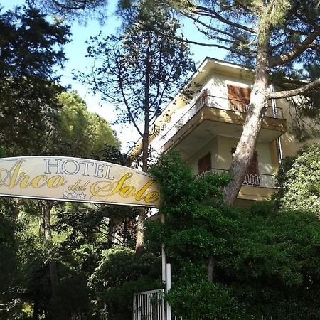 Hotel Arco Del Sole ラヴァーニャ エクステリア 写真
