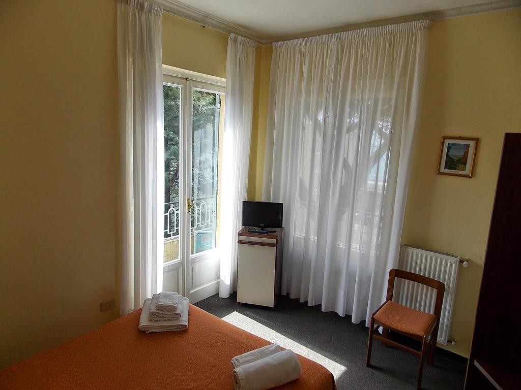Hotel Arco Del Sole ラヴァーニャ 部屋 写真