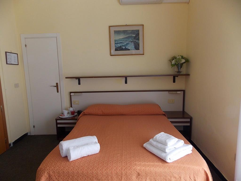 Hotel Arco Del Sole ラヴァーニャ 部屋 写真
