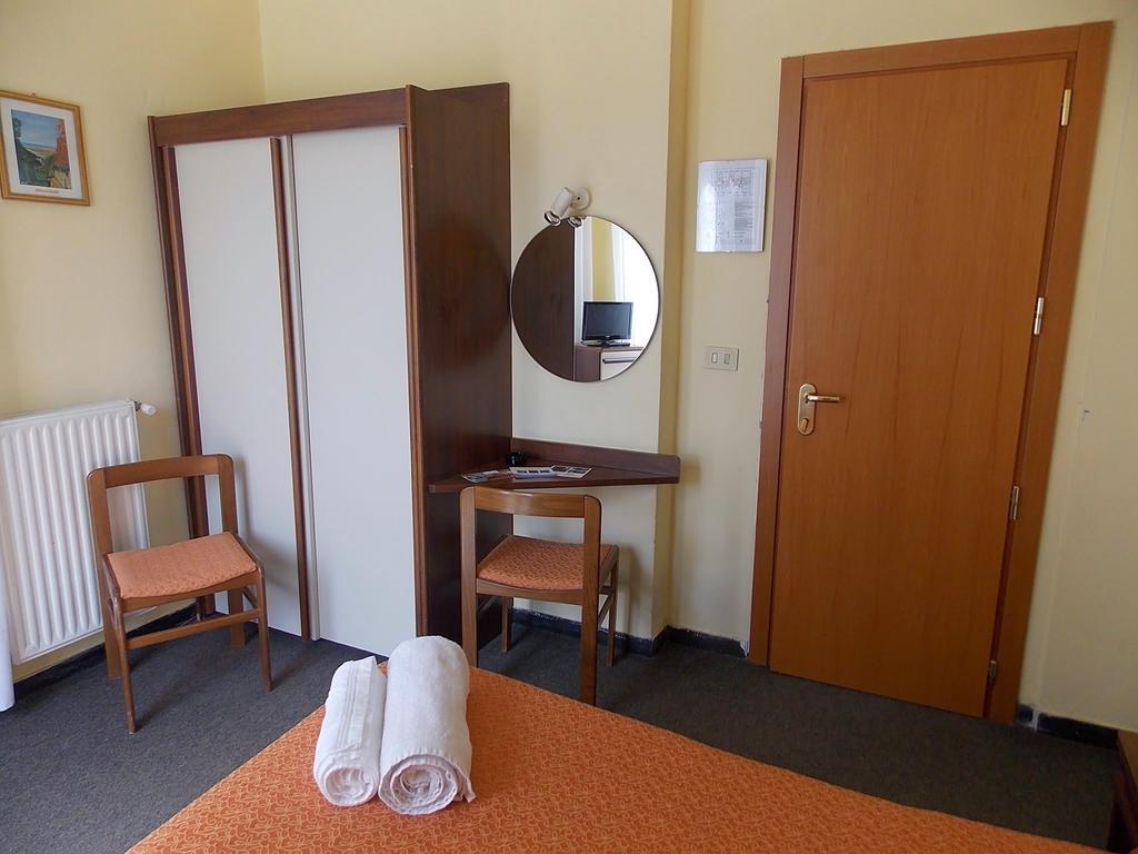 Hotel Arco Del Sole ラヴァーニャ 部屋 写真